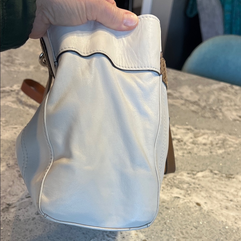 Vintage Coach Penelope Ivory and Brown Shoulder/Crossbody Bag - Picture 7 of 14